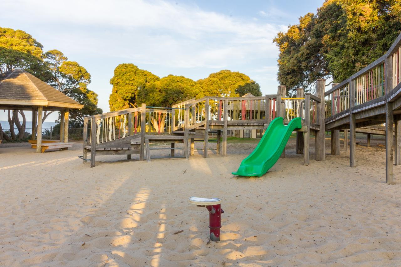 Max'S Beachside Holiday Home Torquay Esterno foto